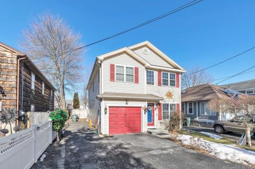 39 Wildemere Ave, Milford, CT 06460-5354