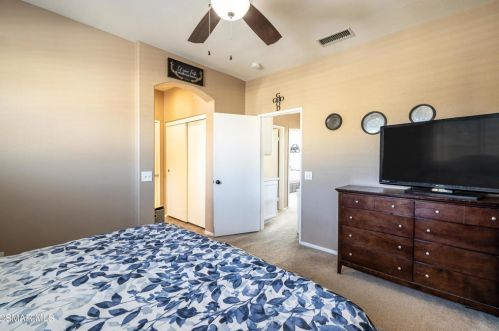 1843 Amberleaf Ln, Simi Valley CA  93065-7435 exterior