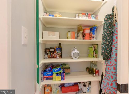 7418 Cedar Ave, Silver Spring MD 20912-4246 exterior