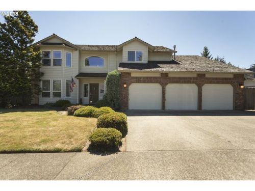 16244 Katie Ct, Portland, OR 97267-5195