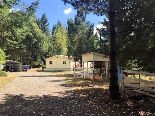 12710 Horizon Pioneer Rd, Rainier, WA 98576-9687