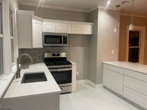 56 Woodside Rd, Maplewood, NJ 07040-1933