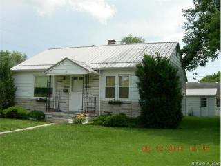 28 Washington Blvd, Chester, IL 62233-1131