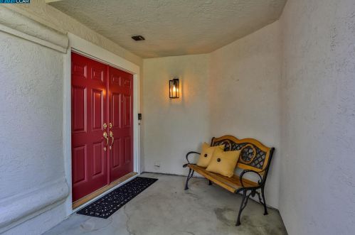 4120 Canyon Crest Rd, San Ramon, CA 94582-4802