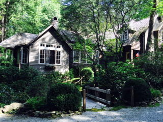 282 Biscuit Rock Rd, Highlands, NC 28741-0017