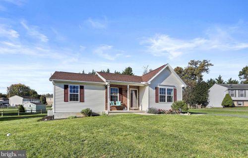16917 Hampshire Dr, Williamsport MD  21795-3180 exterior