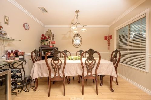 1527 Beacon Ave, Anaheim CA  92802-1313 exterior