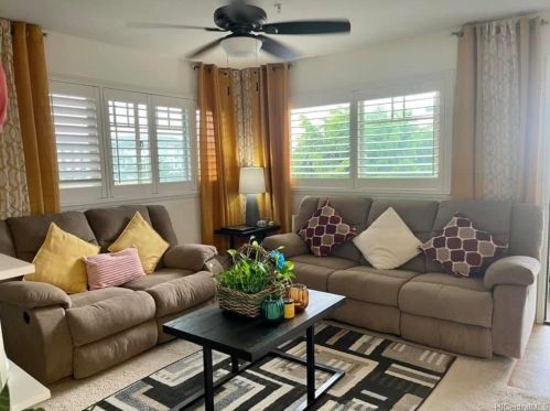 91-1009 Kamaaha Ave, Kapolei, HI 96707