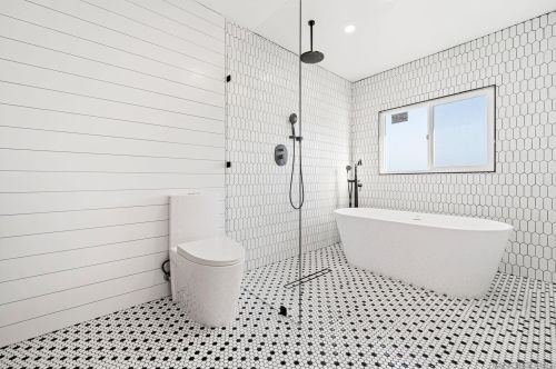 252 Plumosa Ave, Vista CA  92083-8022 exterior