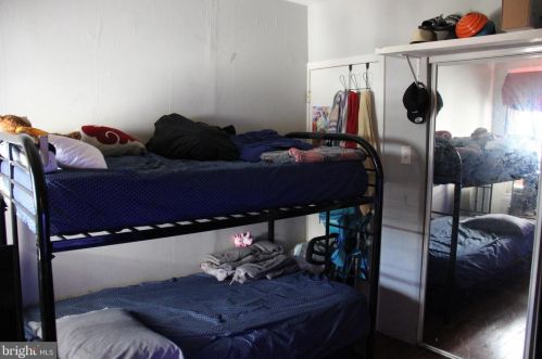 3449 10th St, Philadelphia PA 19148-0053 exterior