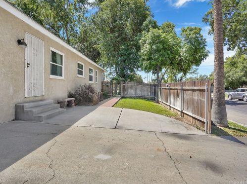 4691 Emerson St, Riverside CA  92506-2008 exterior