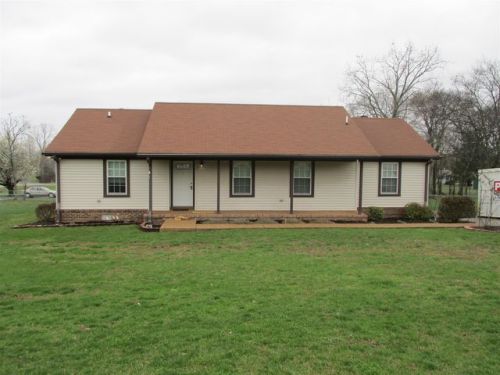121 Fontenay Dr, Lebanon, TN 37090-8755
