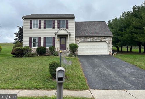 537 Harvest Dr, York, PA 17404-7808