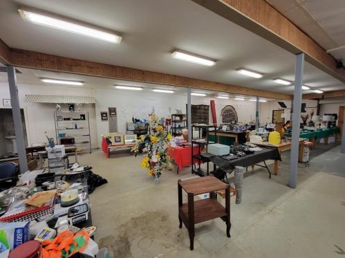 310 Broadway St, Big Sandy, TX 75755-2438