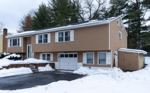 18 Skyline Dr, Nashua, NH 03062-3516