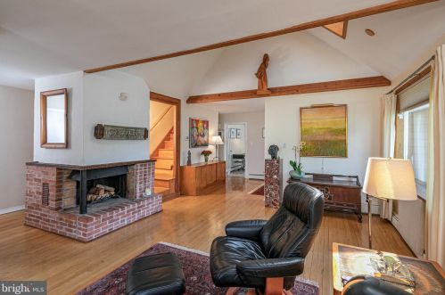 151 Snowden Ln, Princeton NJ 08540-3917 exterior