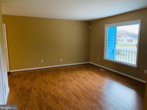 4004 Blake Dr, Fredericksburg, VA 22407-6805