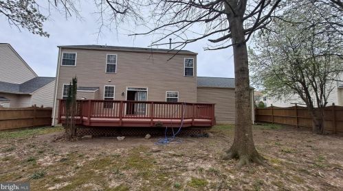 2004 Pyxie Way, Woodbridge VA  22192-2946 exterior