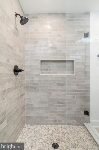 603 Gravers Ln, Philadelphia PA 19118-2806 exterior