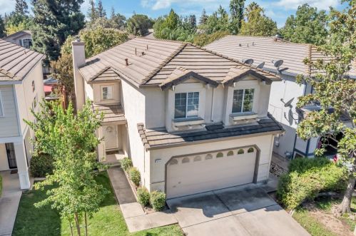 5314 Silver Poplar Ln, Elk Grove, CA 95758-6771