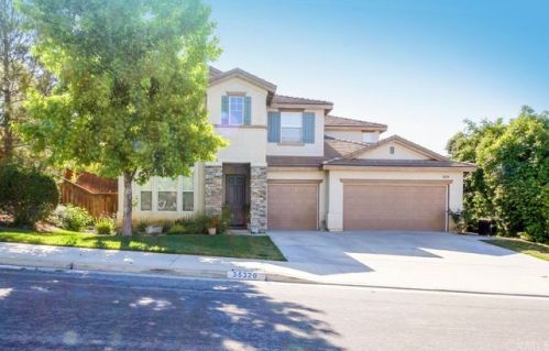 35320 Portola Pl, Wildomar, CA 92595-7986