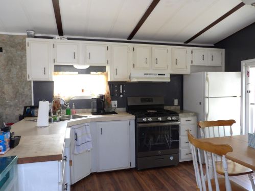 10 Cherry St, Belmont, NH 03220-3000