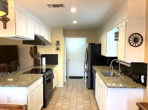 9657 Lea Shr St, Fort Worth TX  76179-3225 exterior