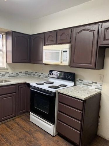 1817 Twin Court Pl, Garland TX  75044-6839 exterior