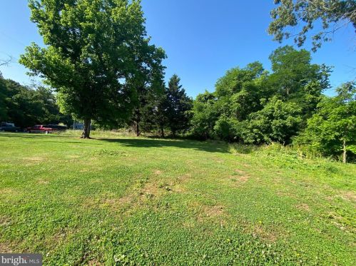 204 Skyview Ln, Aroda, VA 22709-1088