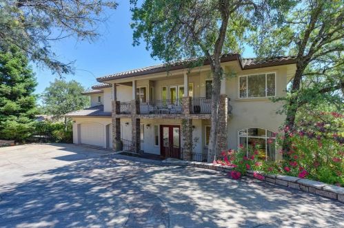 637 Lakecrest Dr, Folsom, CA 95762-3768