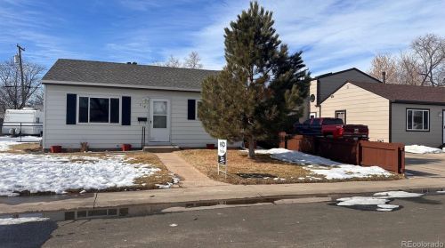 719 1st Ave, Denver CO  80203-4206 exterior