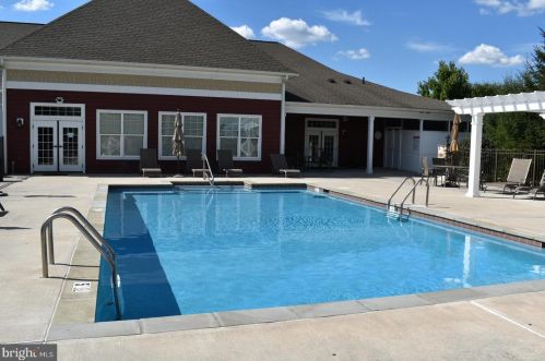 412 Constitution Dr, Ephrata PA  17522 exterior