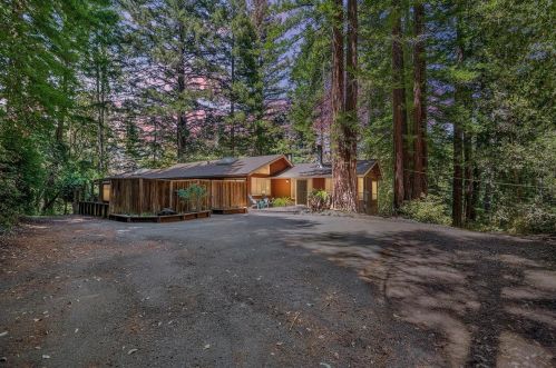 24002 Soquel San Jose Rd, Los Gatos, CA 95033-9250