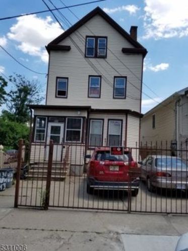 431 Summer Ave, Newark, NJ 07104-2911