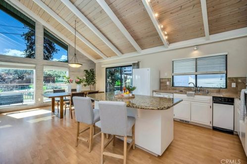 18260 Briarwood Rd, Middletown, CA 95467-8202