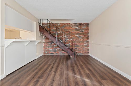 5966 Hickory St, Carpinteria, CA 93013-2730