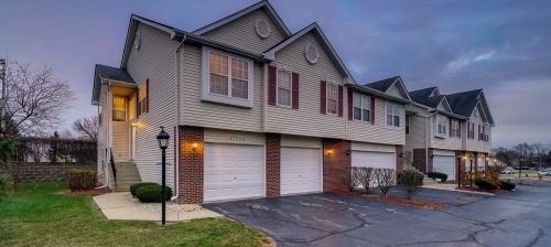 17455 Chelsea Pl, Country Club Hills, IL 60478-4914
