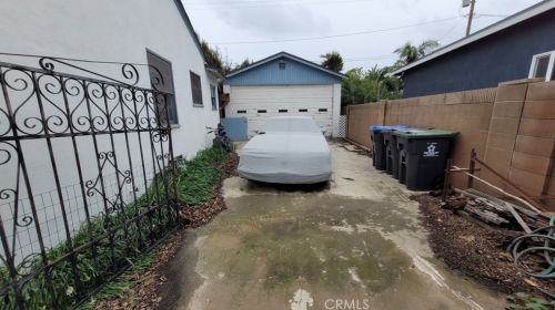 1708 Edna Dr, Santa Ana CA 92706-2424 exterior