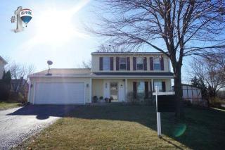 916 Hyde Park Ln, Naperville, IL 60565-1616