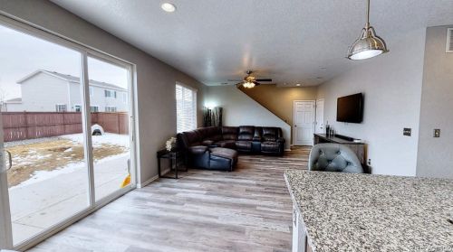 166 Kewaunee Way, Aurora CO 80016-4327 exterior