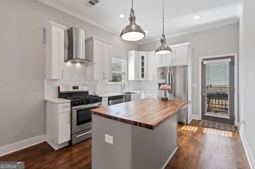 1795 Langston Ave, Atlanta GA  30310-4560 exterior