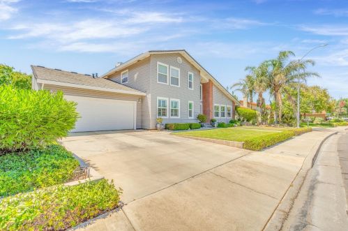377 Foxmeadow Way, Los Banos, CA 93635-3865