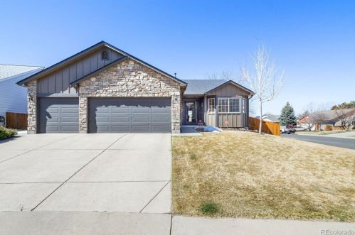 5429 Nepal Ct, Aurora, CO 80015-6407