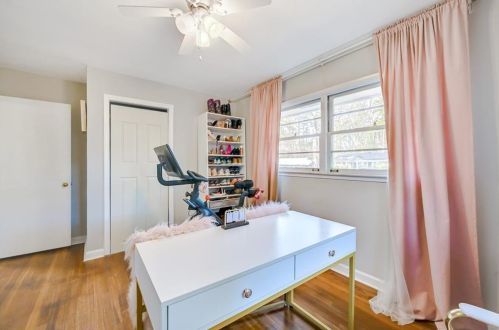 2566 Dewey Ave, Atlanta GA  30344-1048 exterior