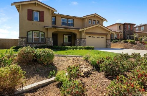 17045 Rocky Bend Ct, Riverside, CA 92503-0246