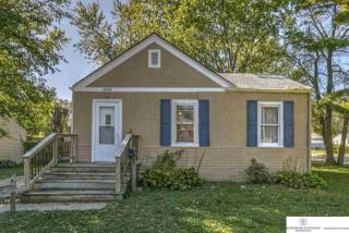 2502 Washington St, Bellevue, NE 68005-5437