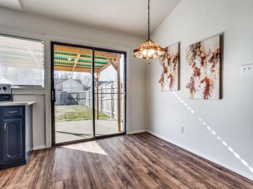 1613 Chablis St, Garland TX 75040-4633 exterior