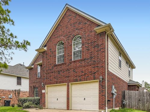 2603 Crystal Falls Dr, Pearland, TX 77584-2509