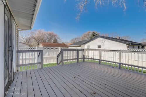 538 Emerson Cir, Lemont IL  60440-2639 exterior