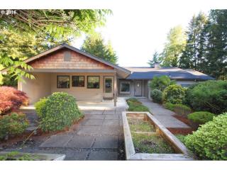 25373 Highway 99e, Aurora OR  97002-9319 exterior